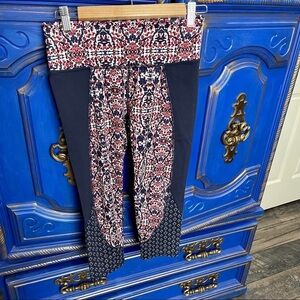 Athleta Multicolor Athletic Leggings 3/4 Length SM